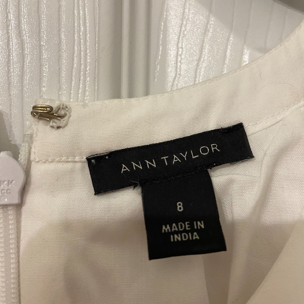 Ann Taylor Floral Applique Halter Dress White Sz.8 - Picture 4 of 5